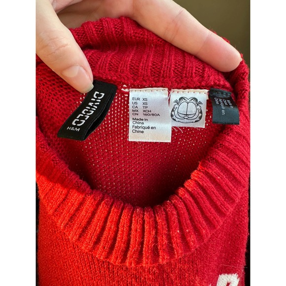 Divided H&M Oversized red Garfield sweater, size XS - Picture 7 of 7